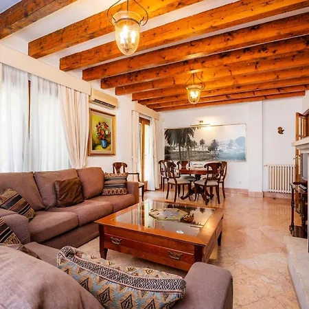 Camila Holiday home